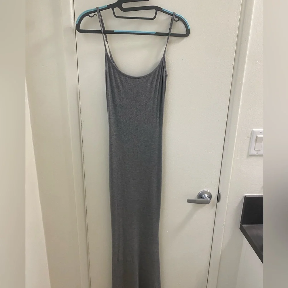 Viral SKIMS Dress - Size M - Picture 5 of 7